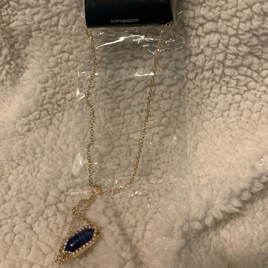 Avenue Necklace 10$